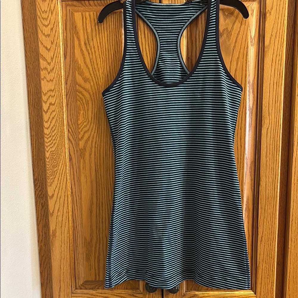 Lululemon Athletica Blue Fitted Sleeveless Tank